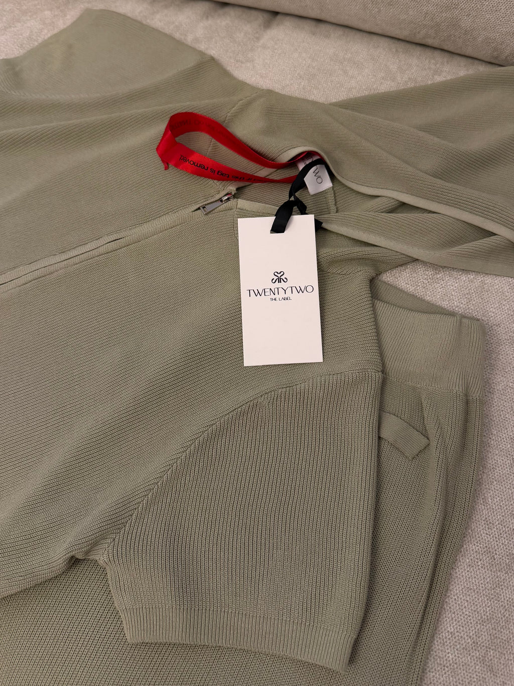 Vert Comfy Two-Piece